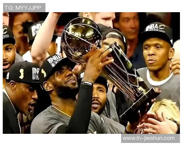 詹姆斯与雷霆的12年对决回顾：传奇球星的巅峰时刻与精彩瞬间